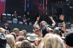 2014_08_01_Five_Finger_Death_Punch_009